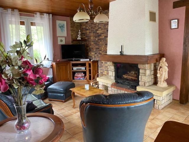 Gite La Mie De Pain Bogny-sur-Meuse ภายนอก รูปภาพ