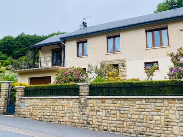 Gite La Mie De Pain Bogny-sur-Meuse ภายนอก รูปภาพ